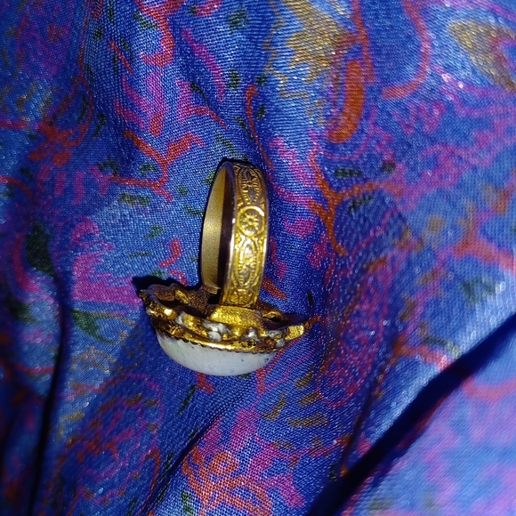 Vintage glass ring. - Picture 2 of 9